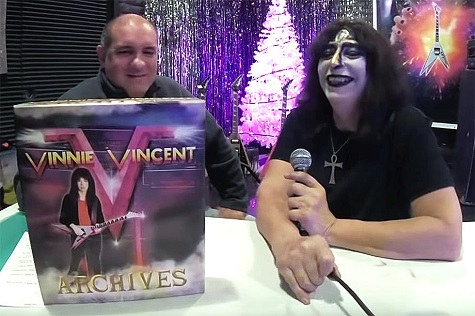 Ep. 19 - The Vinnie Vincent "In Makeup" Interview from Merry Christmas Party